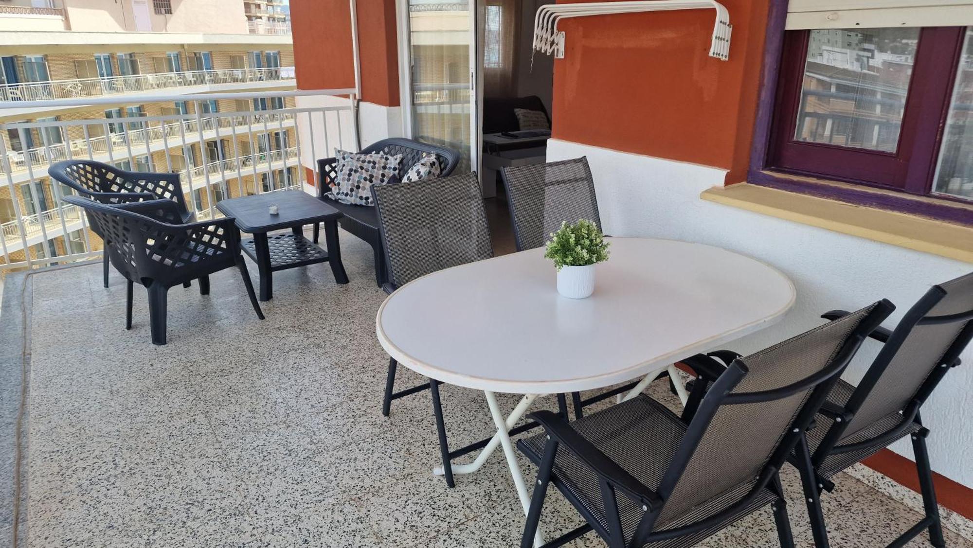 شقة Apartamento De 1 Habitacion Frente Al Mar Y Con Piscina بينيكاسّين المظهر الخارجي الصورة
