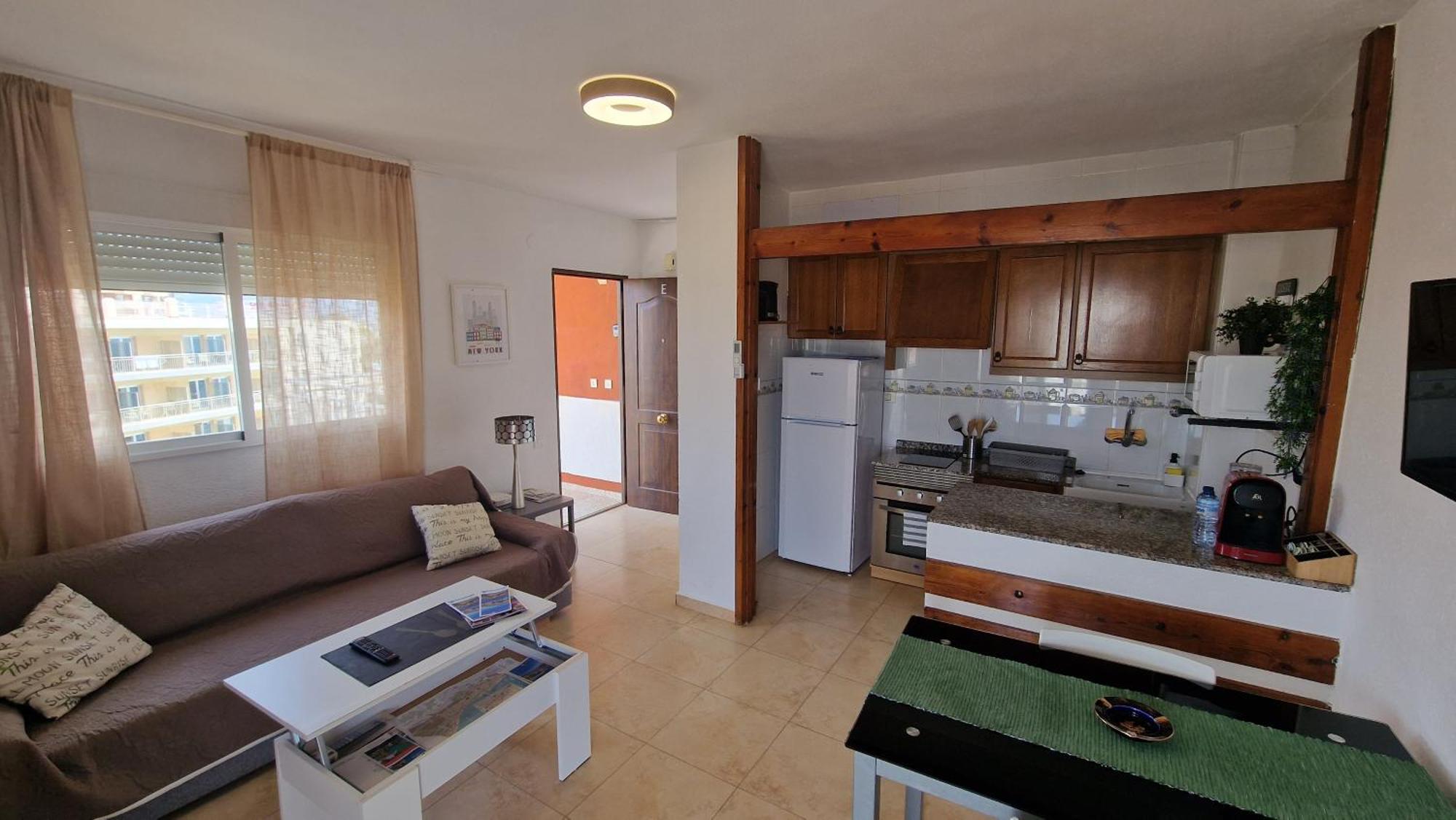 شقة Apartamento De 1 Habitacion Frente Al Mar Y Con Piscina بينيكاسّين المظهر الخارجي الصورة