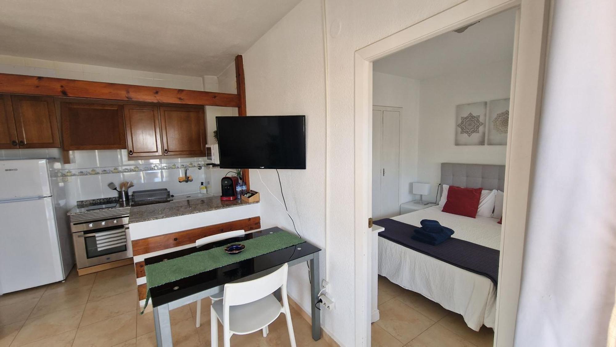 شقة Apartamento De 1 Habitacion Frente Al Mar Y Con Piscina بينيكاسّين المظهر الخارجي الصورة