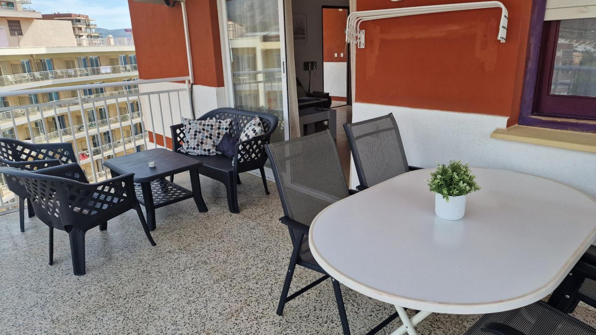 شقة Apartamento De 1 Habitacion Frente Al Mar Y Con Piscina بينيكاسّين المظهر الخارجي الصورة