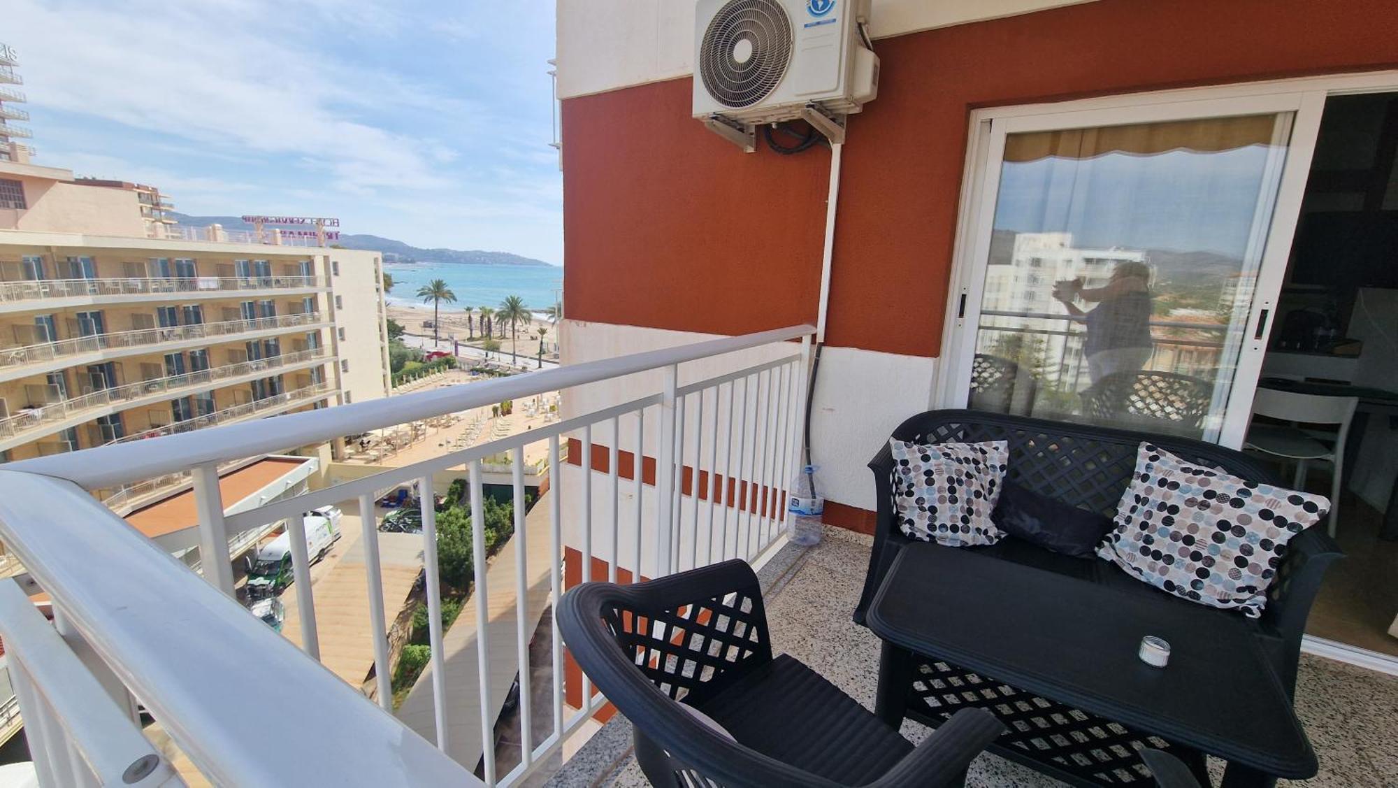 شقة Apartamento De 1 Habitacion Frente Al Mar Y Con Piscina بينيكاسّين المظهر الخارجي الصورة